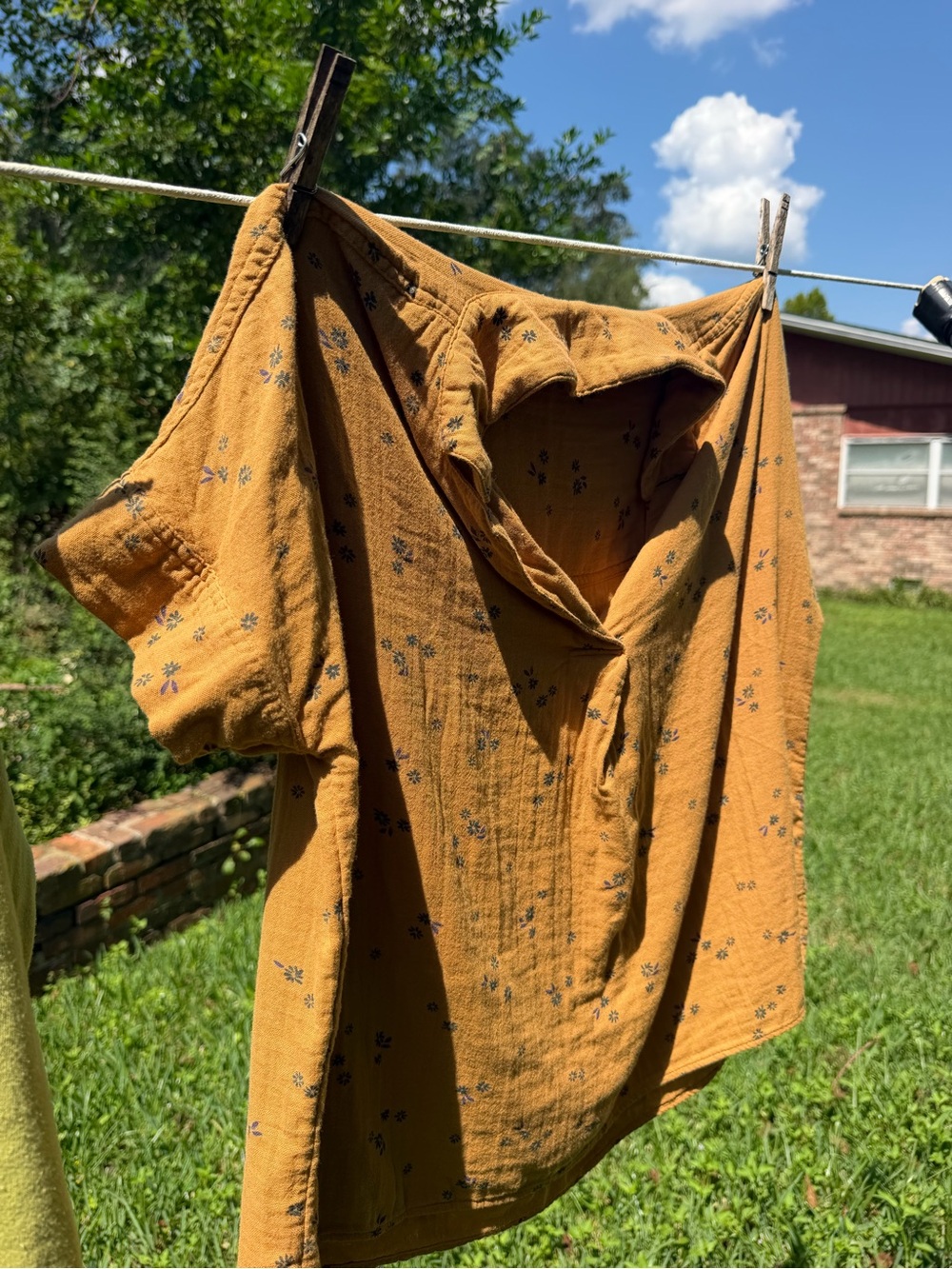 Sonoma Mustard Short-Sleeve Shirt Jacket with Small Floral Print